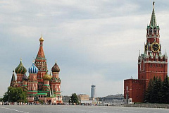 Красную площадь в Москве к 1 Мая украсят за 18 млн рублей